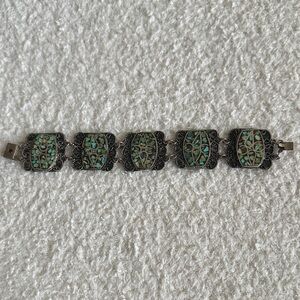 Elegant Green and Silver Bracelet